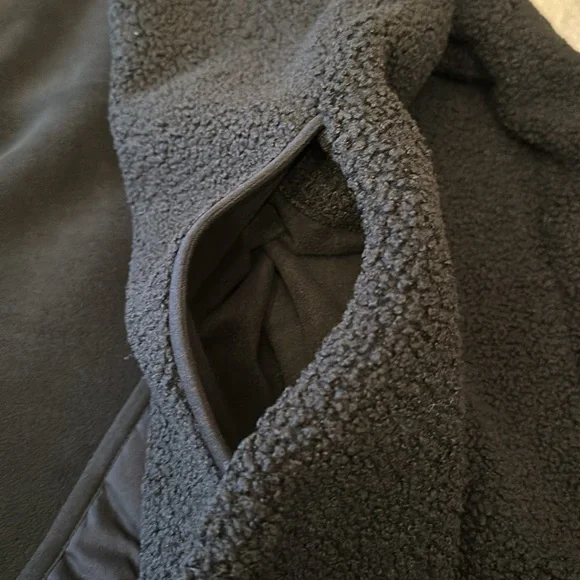 Aritzia Sherpa Liner Jacket - Picture 10 of 11